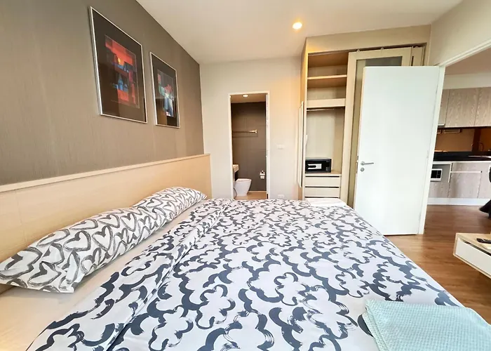 Ekkamai Appartement *