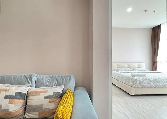 Ekkamai Appartement *